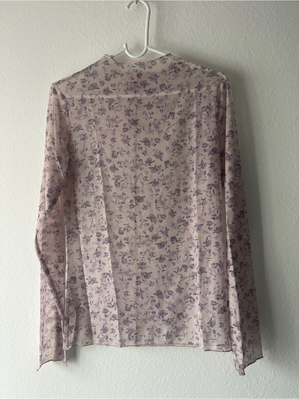 Sage + Fig Sheer see thorough Floral Long-Sleeve Blouse light cream and Lavender